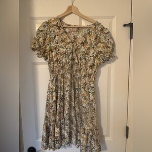 Adorable SHEIN floral dress - LARGE